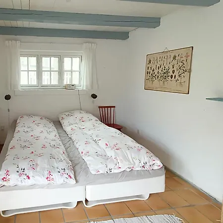 Charming Summer House From 1945 * Sønder Ydby