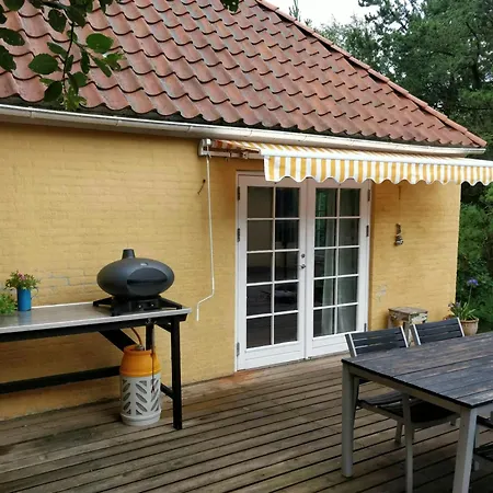 Charming Summer House From 1945 Сasa de vacaciones